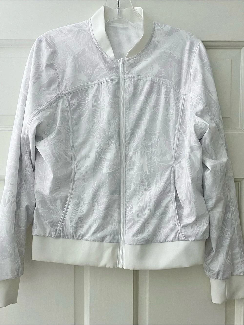 lululemon athletica Bomb around jacket 🩵 Reversible - white/Eternal wave white 8